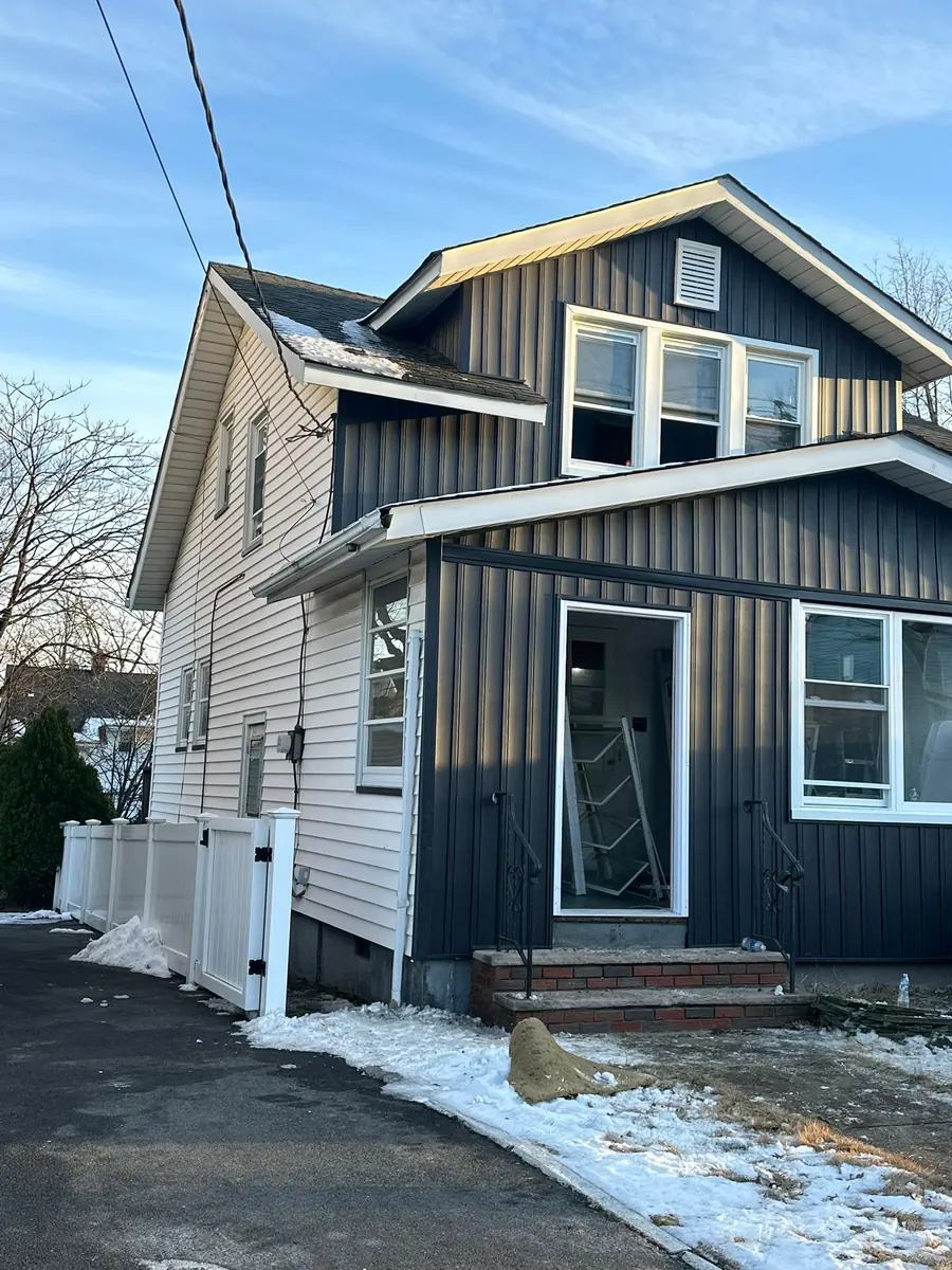Completed siding replacement on a Hudson Valley home