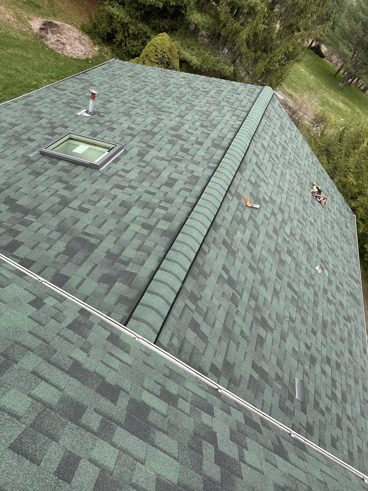 Finished green architectural shingle roof